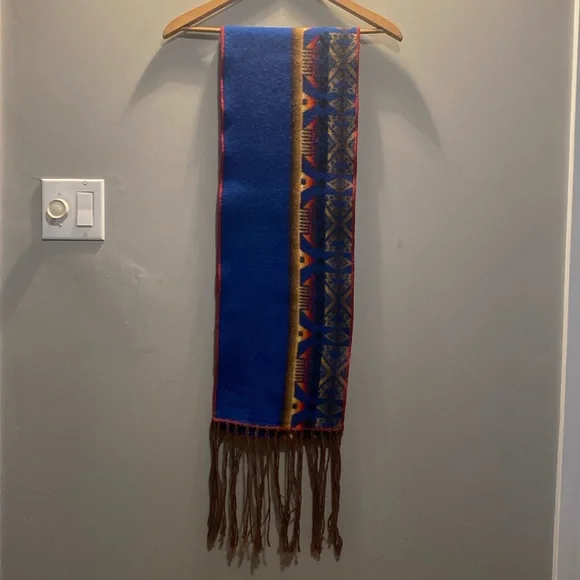 Pendleton - Hand Tailored Vintage Scarf - Picture 8 of 12